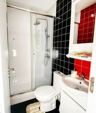 Hu2i - In&out Sete Rios * Lisbon