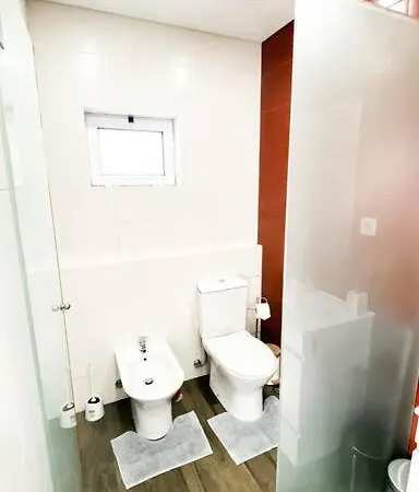 Hu2i - In&out Sete Rios