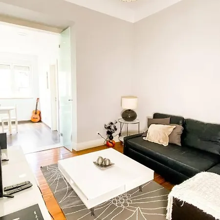 Hu2i - In&out Sete Rios Appartement Lissabon